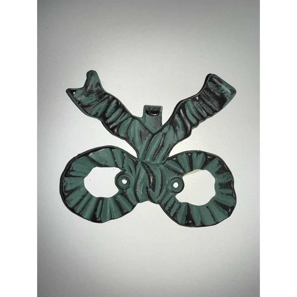 Hook Bow Ribbon Style‎ Tie Green Solid Brass Ornate Vintage- New